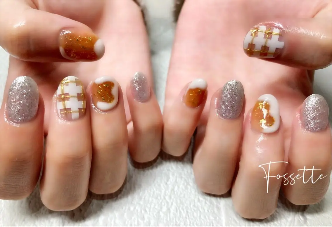 ネイル ラメ(グリッター) ミラーネイル ぷっくりネイル 冬ネイル ハンドネイル nailsalon Fossetteのネイルデザイン