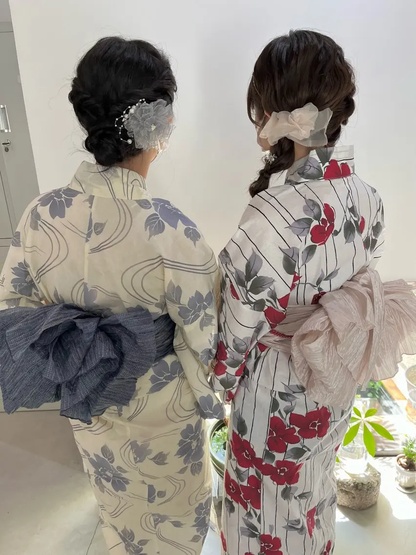ヘアアレンジ 天神最安値エクステ カラーレイヤーカットのヘアスタイル