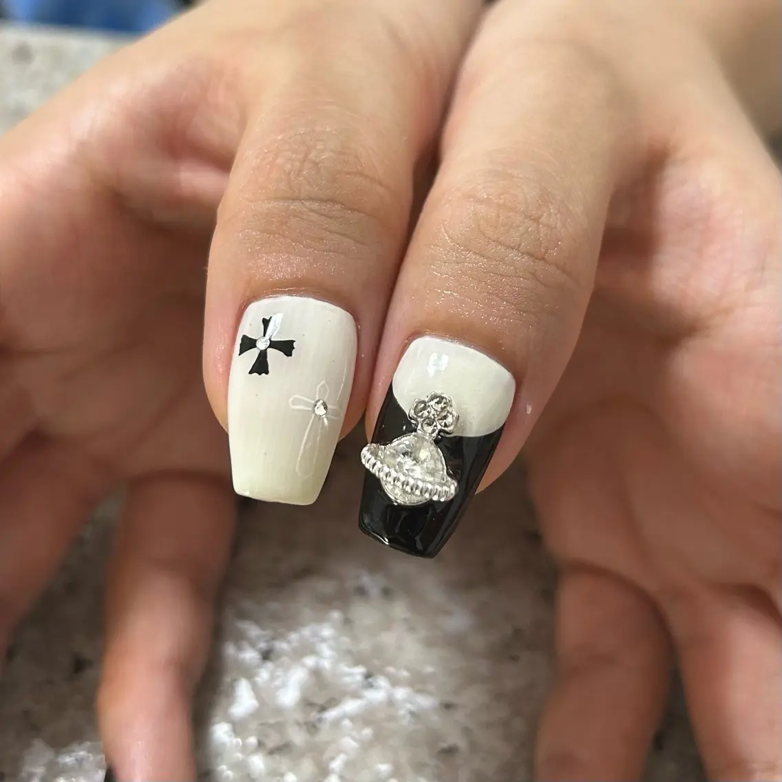 ネイル ハンドネイル nailroom‪ sb‪‪𓈒𓂂𓏸のネイルデザイン