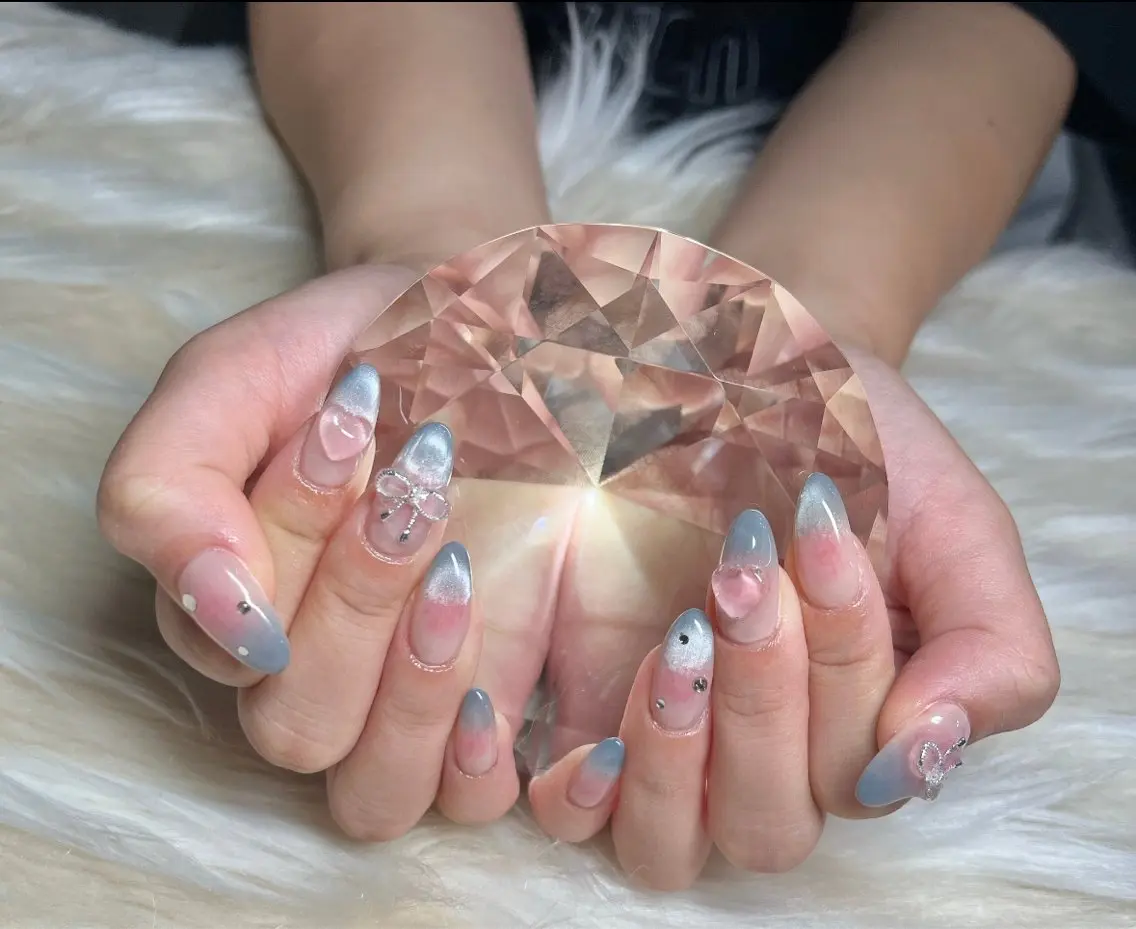ネイル 長さ出し フレンチネイル ジェルネイル グラデーション 韓国ネイル ハンドネイル Nail&eye Belire 新宿のネイルデザイン