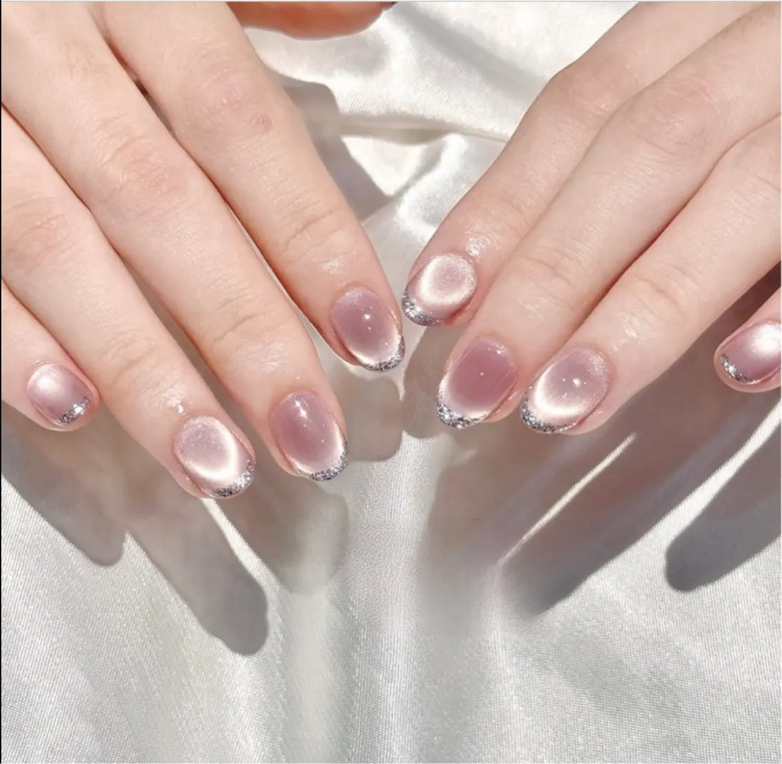 ネイル フレンチネイル キラキラネイル マグネットネイル ミラーネイル ニュアンスネイル ハンドネイル Tira Nailのネイルデザイン
