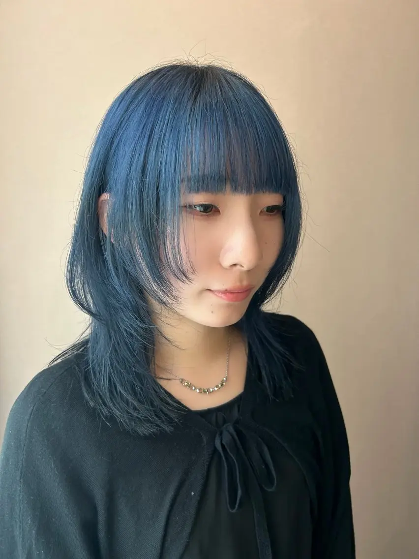 ロング カラー ブリーチ ブルーカラー カット ヘアカラー トリートメント hubhair レイヤー/透明感のヘアスタイル