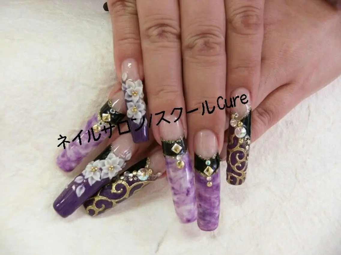 ロング ネイル パープルカラー ロング フレンチネイル ロングネイル パープル ネイルサロン Cureのネイルデザイン