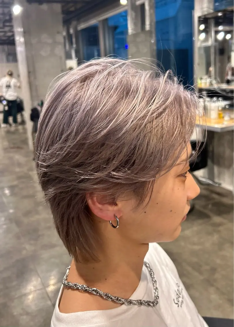 メンズ メンズハイトーン カット ヘアカラー メンズ特化美容師 💠チナツのヘアスタイル