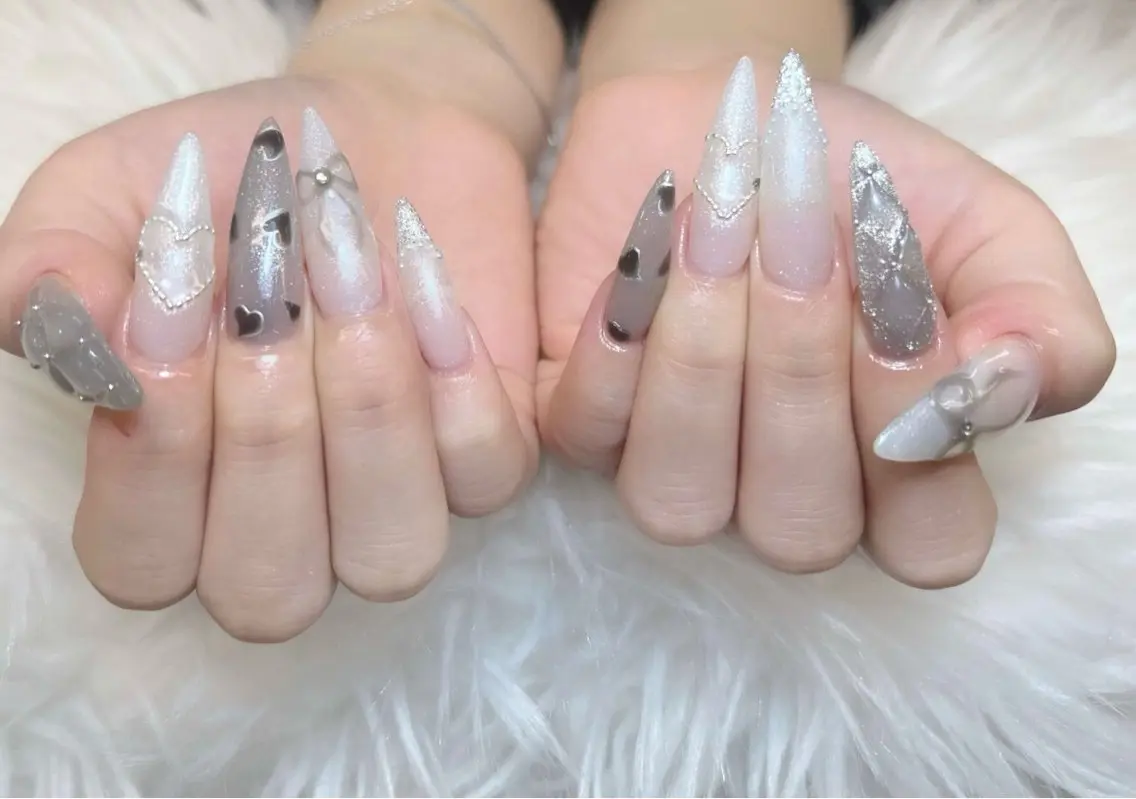 ネイル チークネイル 長さ出し フットネイル マグネットネイル 持ち込み ハンドネイル ANH NAIL ゴテゴテ専門店💎のネイルデザイン