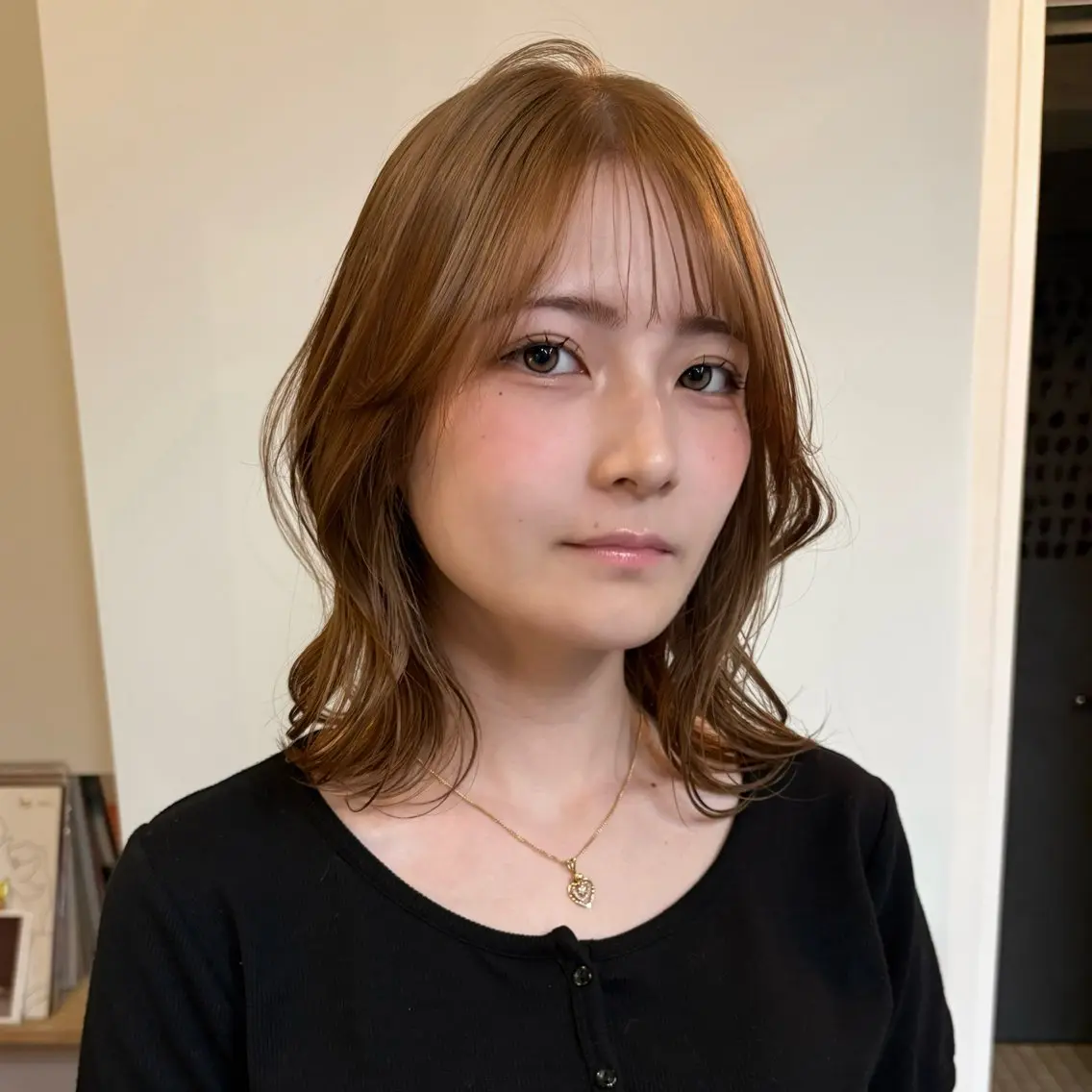 ミディアム カラー ベージュカラー 透明感カラー ゆきな/レイヤー/暖 色/べージュ/のヘアスタイル
