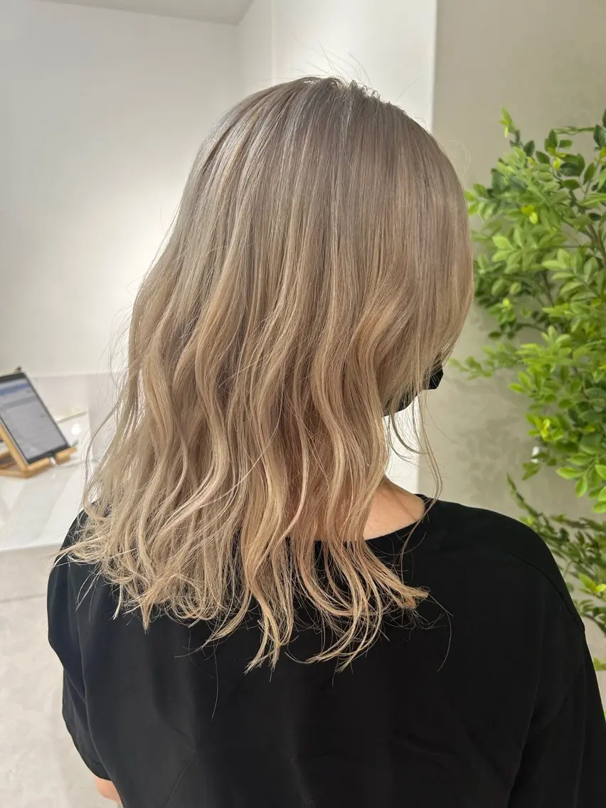 ミディアム カラー カット ヘアカラー トリートメント ヘアセット 💙まこと💙艶 カラー(Rico)のヘアスタイル