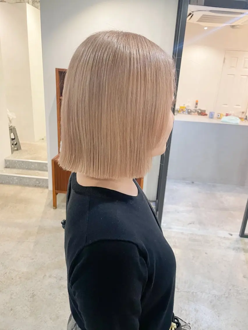 ショート カラー ベージュカラー ブロンド ブロンドベージュ ハイトーンカラー ヘアカラー Takuma Suzuki中目黒のヘアスタイル
