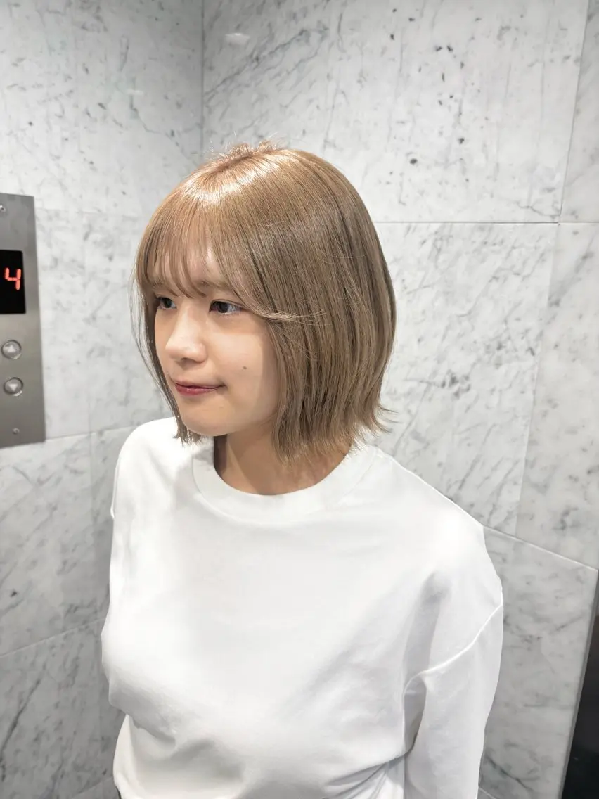 ショート カラー 渋谷｜透明感カラー 🫧🤍｜rinaのヘアスタイル