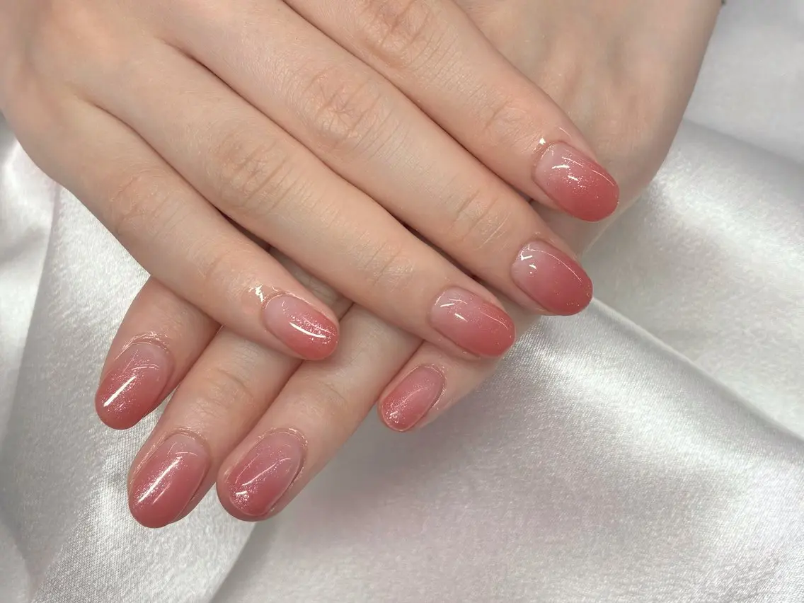 人気なナチュラルカラーグラデーション💅🩷初回オフ無料の写真