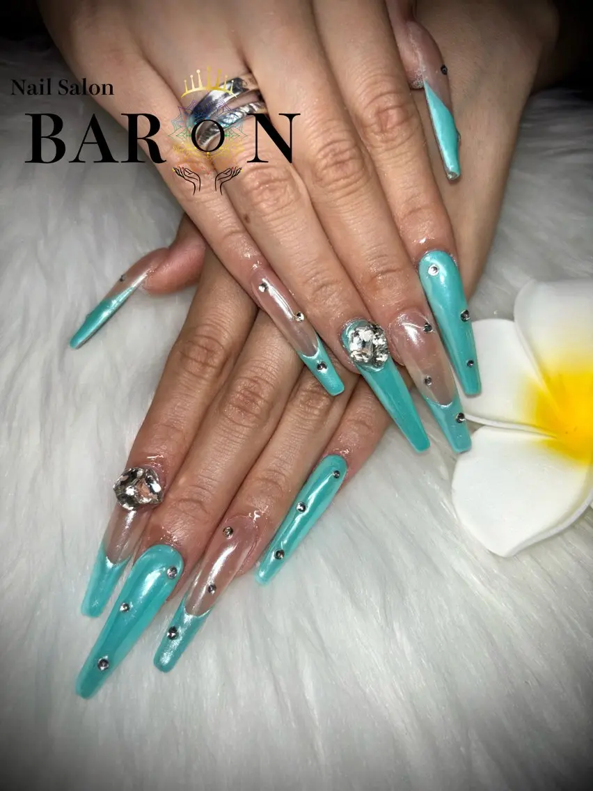 ネイル ブルー 夏ネイル ハンドネイル ♛︎BARON♛︎ MASHIROのネイルデザイン