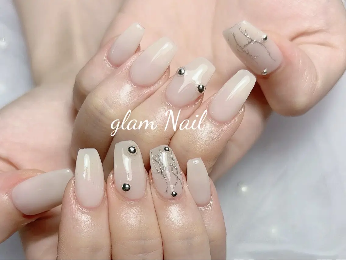 ネイル ハンドネイル エツメ💅 長さ出し🎀デザインのネイルデザイン