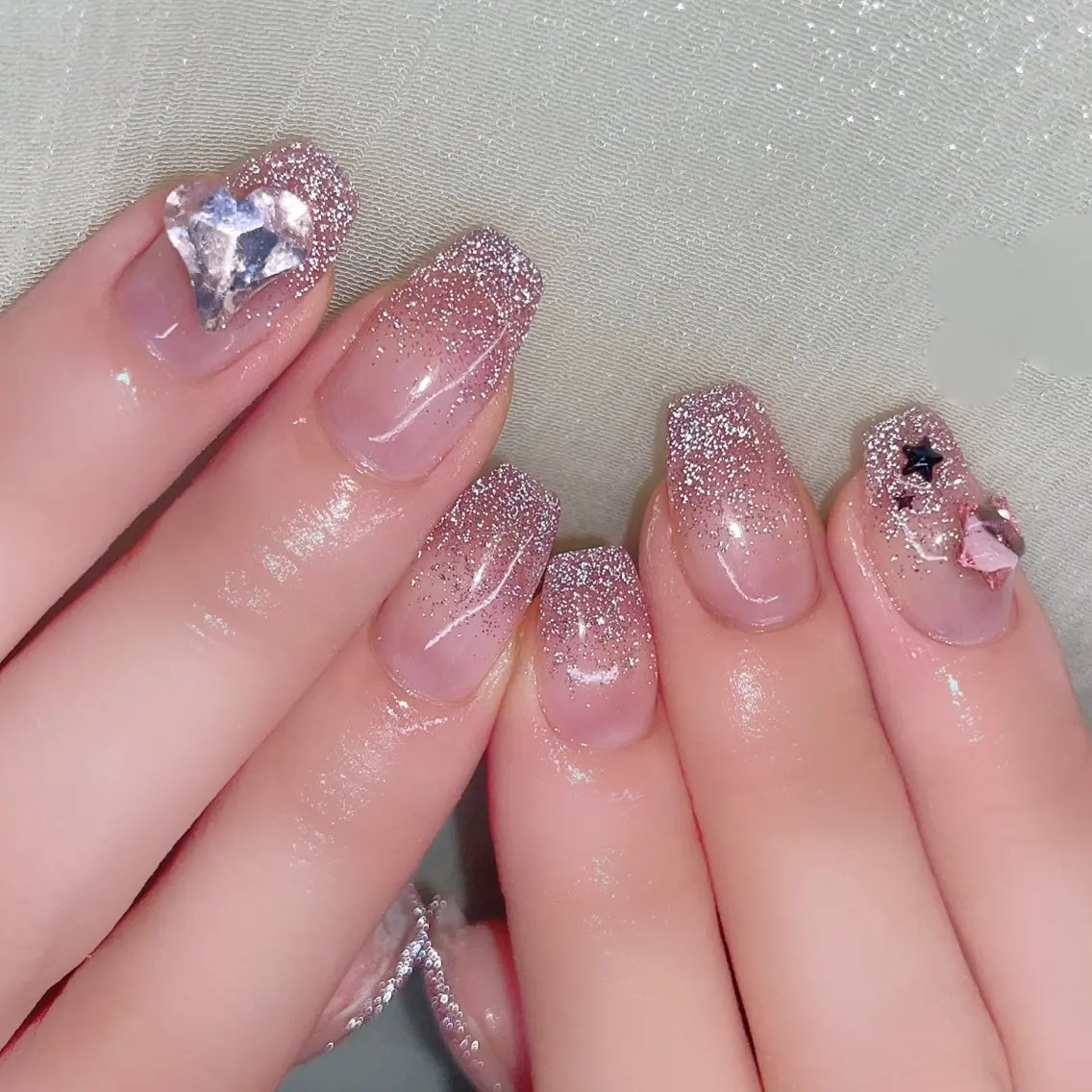 ネイル ハンドネイル Nailist suzuのネイルデザイン