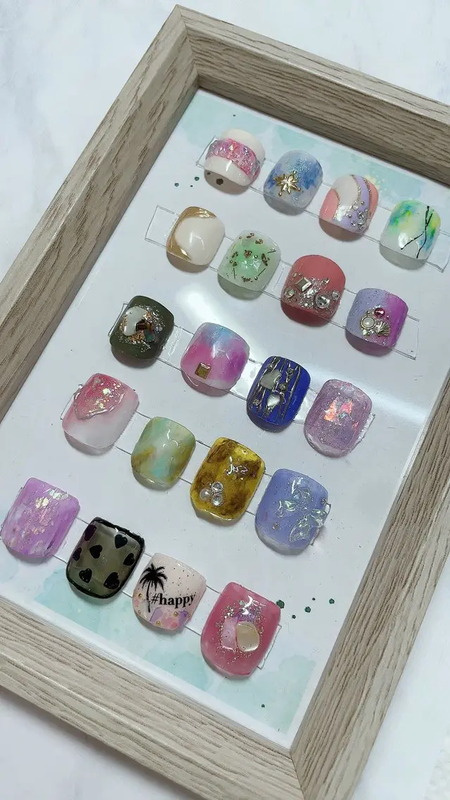 フット定額ネイル(親指アート2本付き)の写真