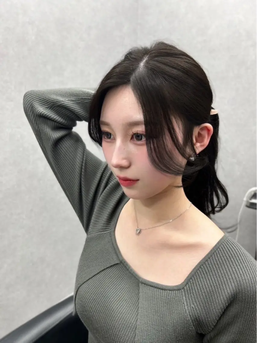 ロング 顔周りカット 木串 楽人のヘアスタイル