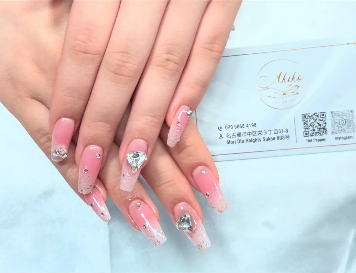 ネイル フットネイル ジェルネイル 韓国ネイル マグネットネイル 持ち込み ハンドネイル AKIKO ネイルサロンのネイルデザイン