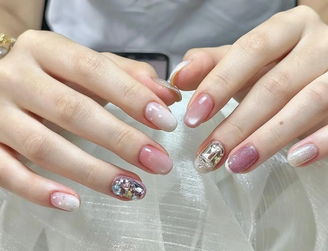 マツエク・マツパ 付け放題 成人式 韓国風マツエク ワンホンマツエク はる🎀ネイル& アイラッシュ🐈⬛のネイルデザイン