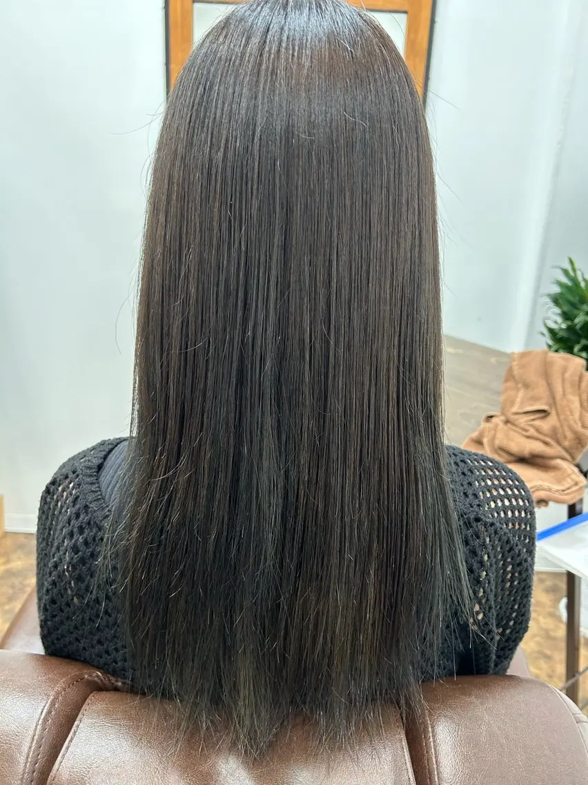 セミロング ヘアカラー トリートメント YUIMARL SUZUKAのヘアスタイル