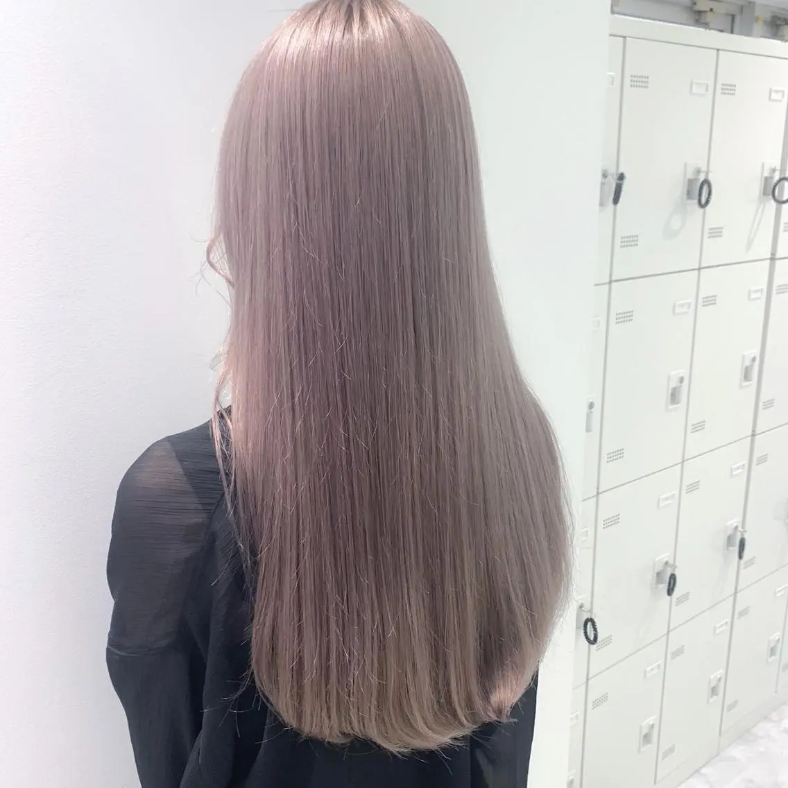 ミディアム カラー 色落ち綺麗🩰ハイ トーン🎀RINKAのヘアスタイル