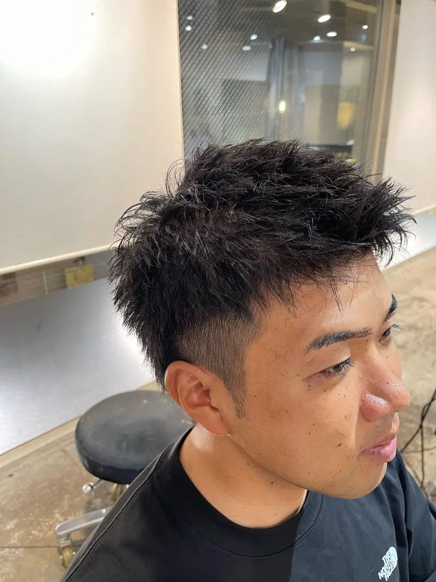 メンズ スパイキーショート WELLY TO KYOメンズカットのヘアスタイル