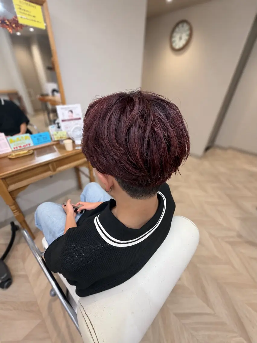 カラー メンズ レッドカラー ヘアカラー resort 嵯峨店 永井のヘアスタイル