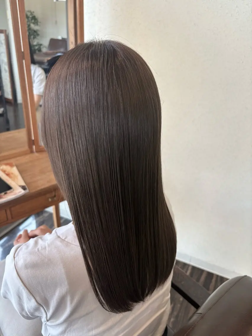 カラー ヘアカラー トリートメント 打井 玲奈のヘアスタイル