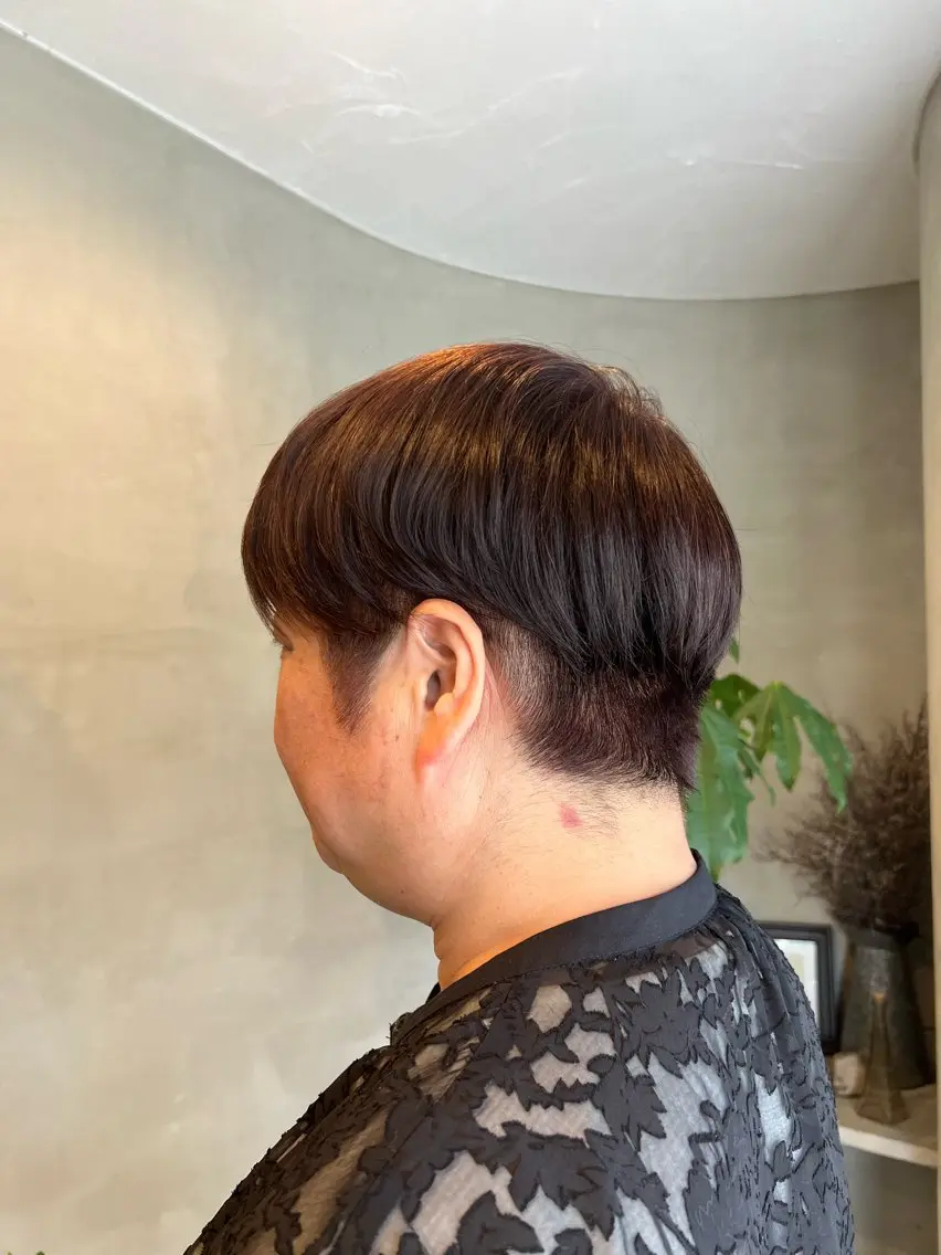 ショート カラー ブラウンカラー ショートヘア ブリーチなし透明感 カラー🪽 尾里真桜のヘアスタイル
