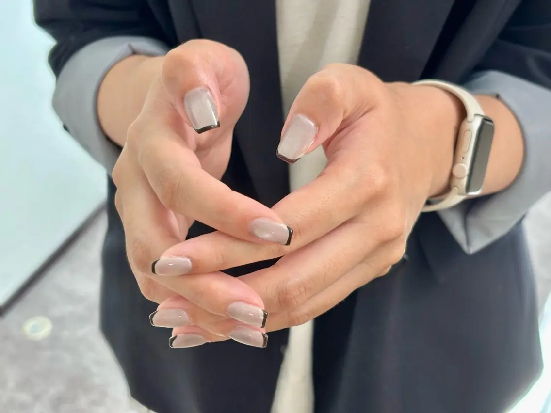 ネイル ブラウン フレンチネイル マグネットネイル 💎TIARA moeのネイルデザイン