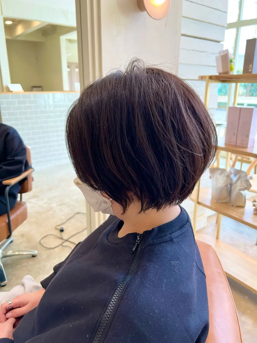 ショート カット ヘアカラー トリートメント ぱつボブ/ ショート/YUKIのヘアスタイル