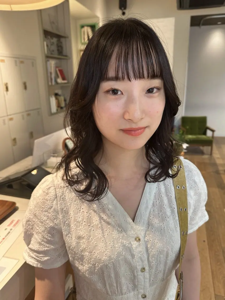 ミディアム パーマ カット 縮毛矯正 塩澤 榛奈のヘアスタイル