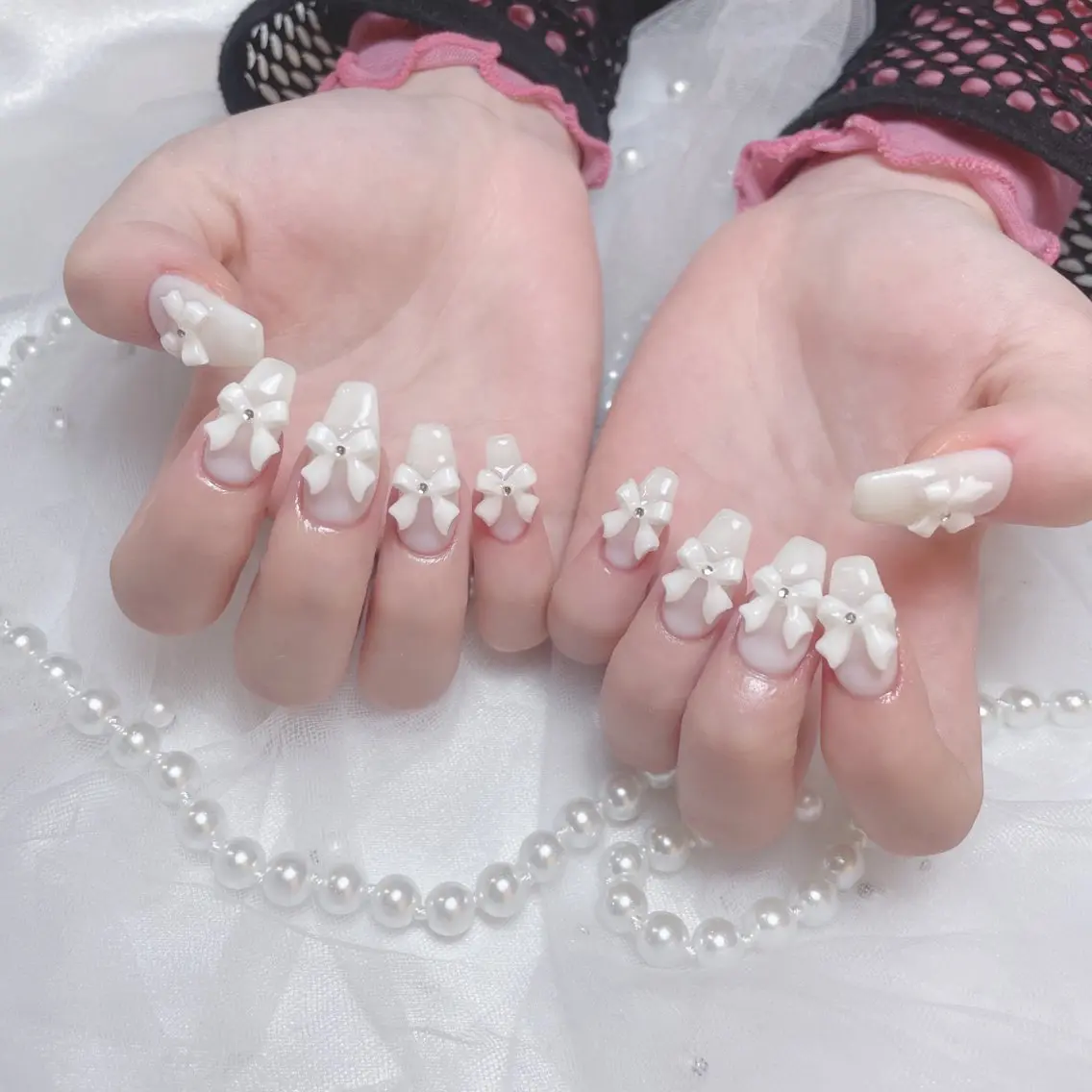 ネイル フットネイル フレンチネイル ジェルネイル ガーリー グラデーション D.d Nail Moeのネイルデザイン