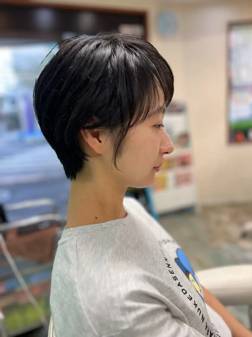 ショート 鈴木 令子のヘアスタイル