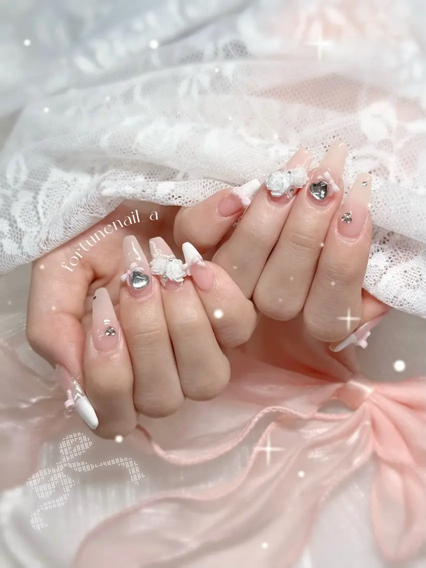 ネイル ハンドネイル ✩.*🎀 aoi🎀のネイルデザイン