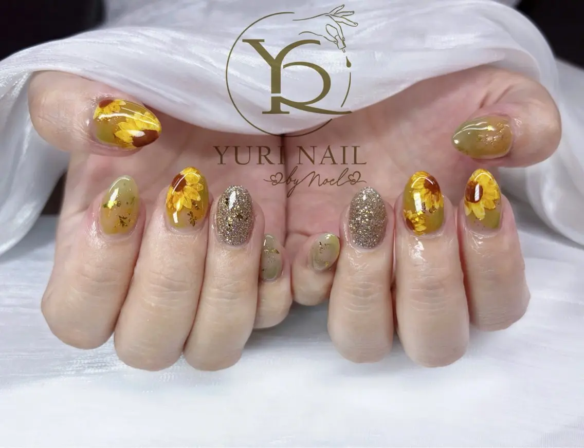 ネイル チークネイル フットネイル フレンチネイル グラデーション キラキラネイル ハンドネイル フットネイル ハンドケア YURI Nail Funabashiのネイルデザイン