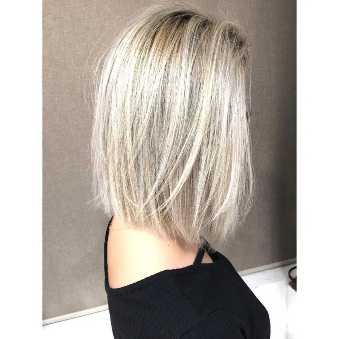 ショート カラー シルバー ヘアカラー トリートメント 井上 一平のヘアスタイル