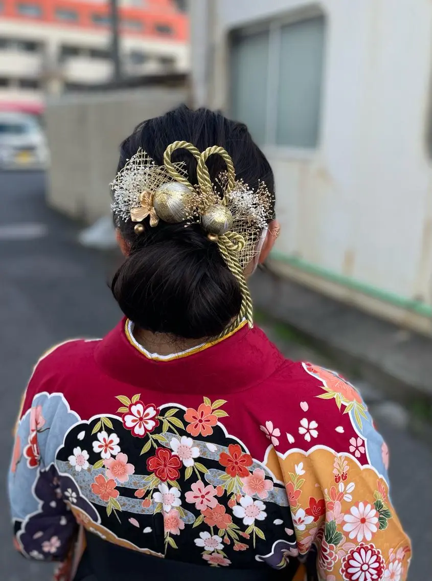 🎌2027年《 成人式 》振袖着付け+ヘアセットの写真