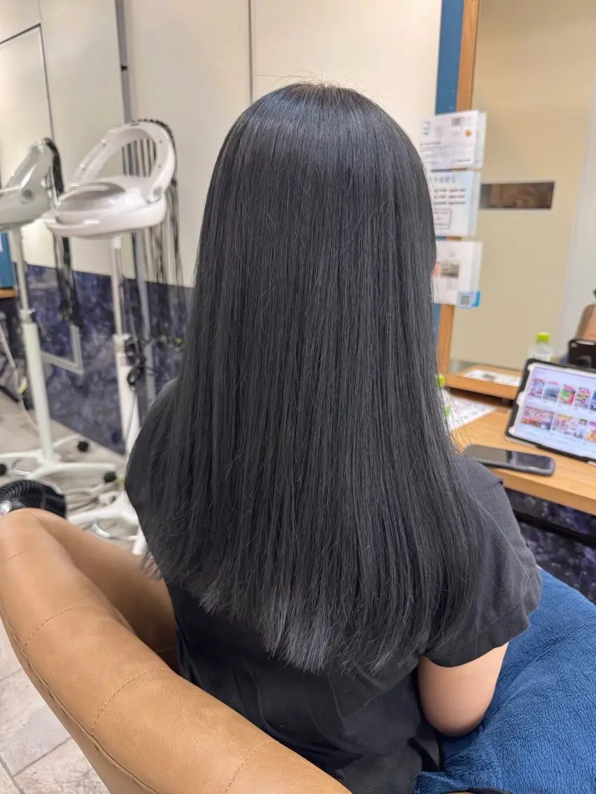 ロング カラー 黒髪 ブルーカラー ブルーブラック トリートメント ヘアカラー トリートメント 🍒透明感カラー/ 艶カラー/さくら🍒のヘアスタイル