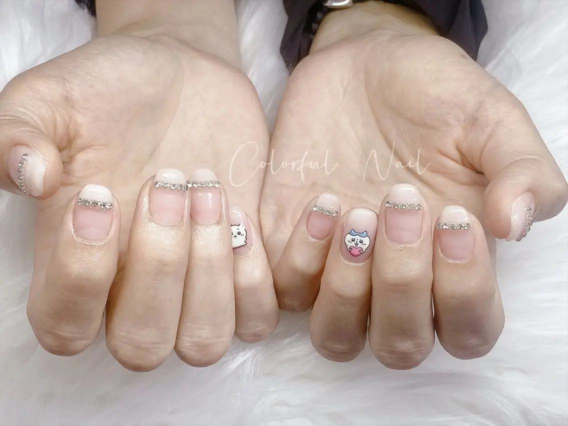 ネイル フラッシュネイル フットネイル フレンチネイル ジェルネイル ガラスフレンチ 🎀Colorful 💅Nailのネイルデザイン