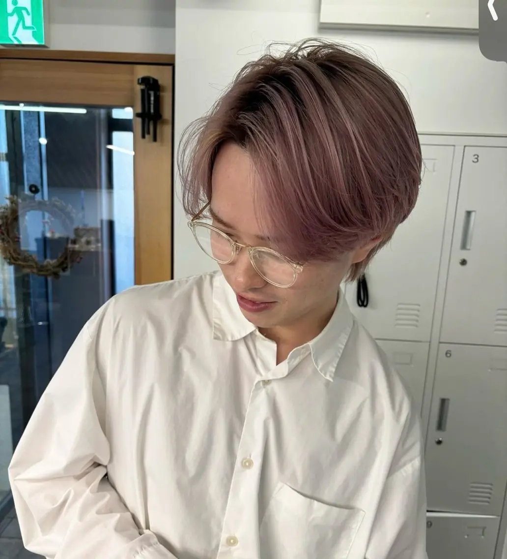 ショート カラー 七原 海夕のヘアスタイル