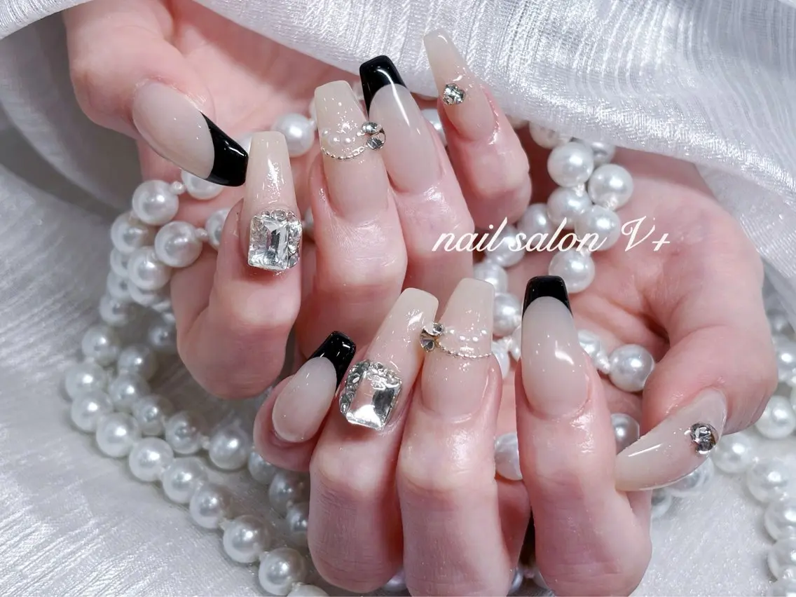 ネイル ハンドネイル Nailsalon Vi+ももか🩷のネイルデザイン