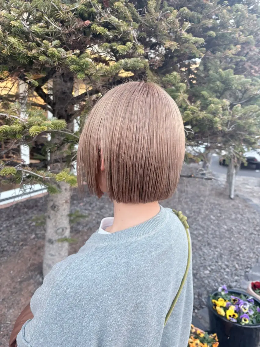 ミディアム カラー カット Flat /rina🧸のヘアスタイル