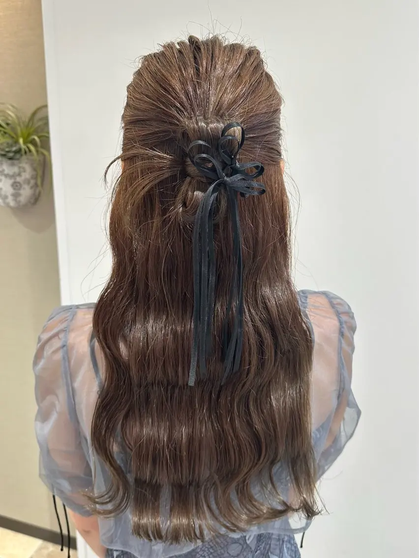 ロング ヘアアレンジ ヘアセット 🤍透明感カラー・ きらら‎🤍のヘアスタイル