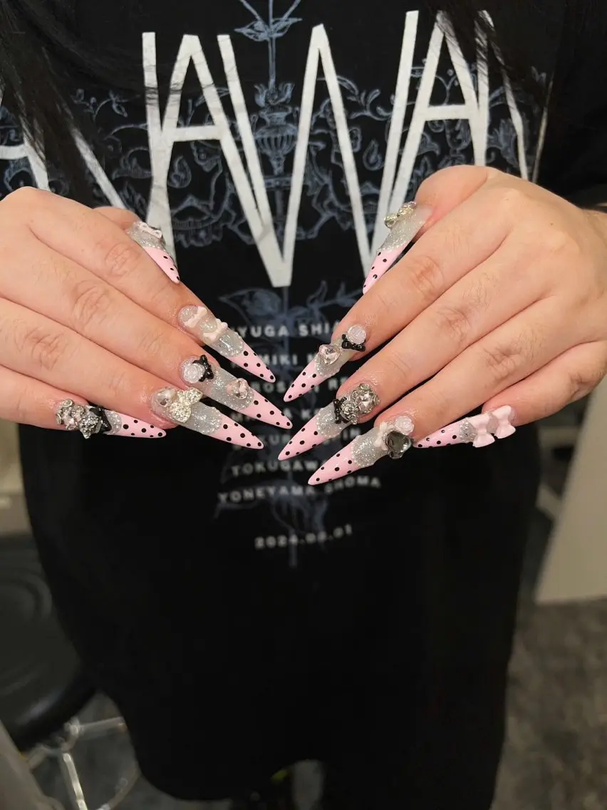 ネイル ガーリー ハート 韓国ネイル ニュアンスネイル リボン ハンドネイル Sora nail 長さ出し専門店のネイルデザイン