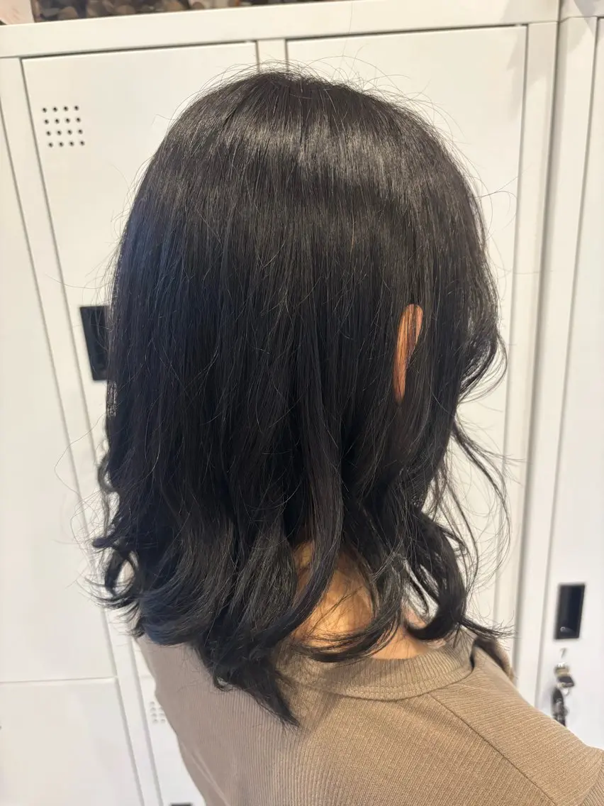 ミディアム カラー 黒髪 カラーモデル募集🐰 飯田もも春🎀のヘアスタイル