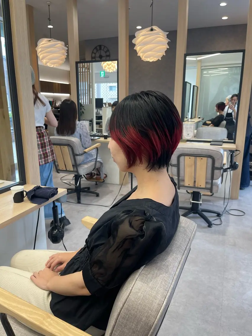 ショート ヘアカラー トリートメント ショートとレイヤーが 好きな人|三浦翔のヘアスタイル