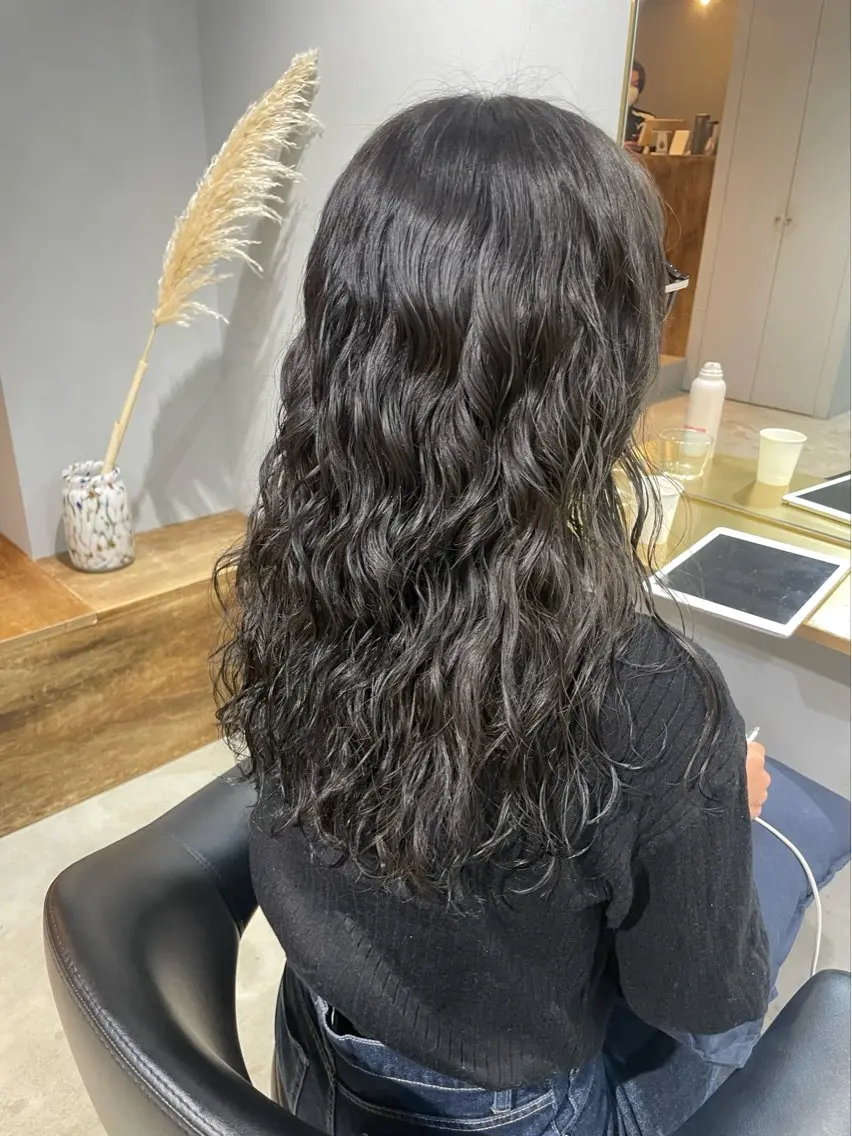 ロング パーマ 髪質改善 ロング 縮毛矯正 カット パーマ トリートメント 【表参道】Ruri デジタルパーマのヘアスタイル