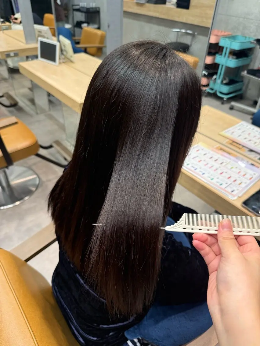 【前髪のうねり.⋆ 𝜗𝜚】前髪縮毛矯正 ➕ 前髪カット✂️の写真