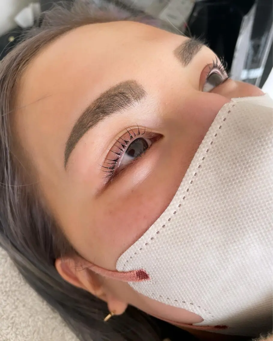 マツエク・マツパ Cカール マツパ private salonJEWELの眉毛・アイブロウイメージ