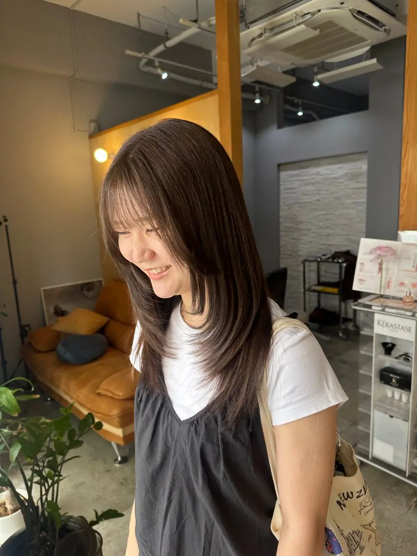 ミディアム カット ヘアカラー トリートメント miloc MOMOKAのヘアスタイル