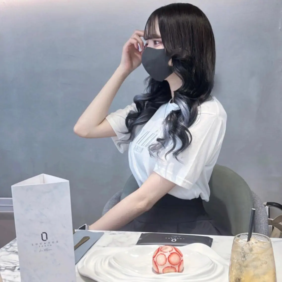 ロング カラー シールエクステ バレイヤージュ 黒髪 ブリーチ ブルーカラー セキグチ💞 lilaのマツエク・マツパデザイン